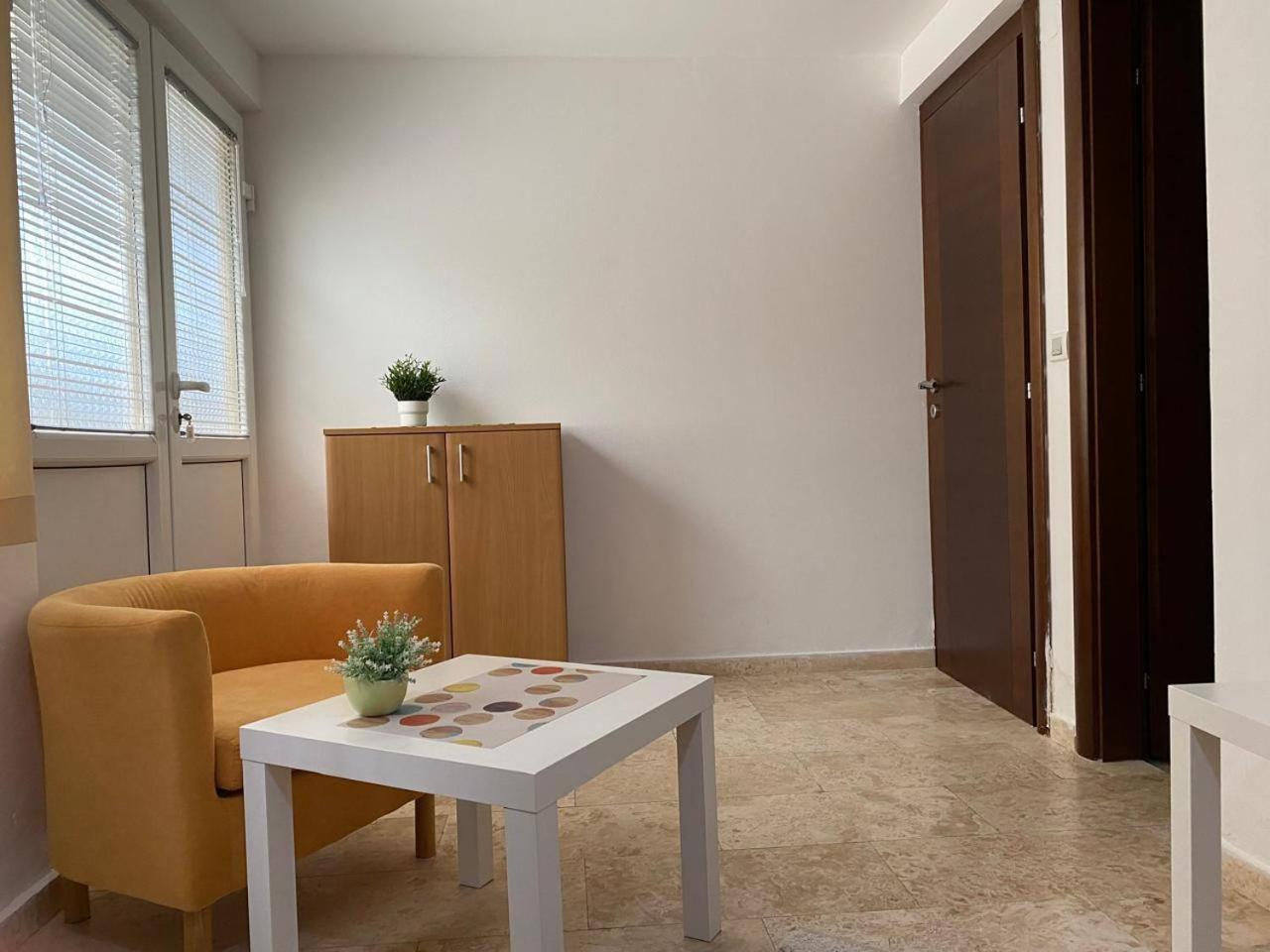 Apartman Marija Lux Sveti Stefan Exterior photo